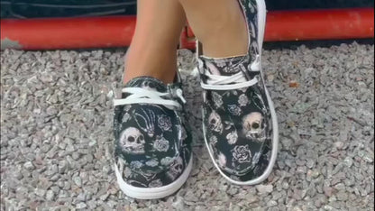 Halloween Chic: Women's Pumpkin Owl Printed Low-Top Canvas Shoes for Casual Outdoor Travel