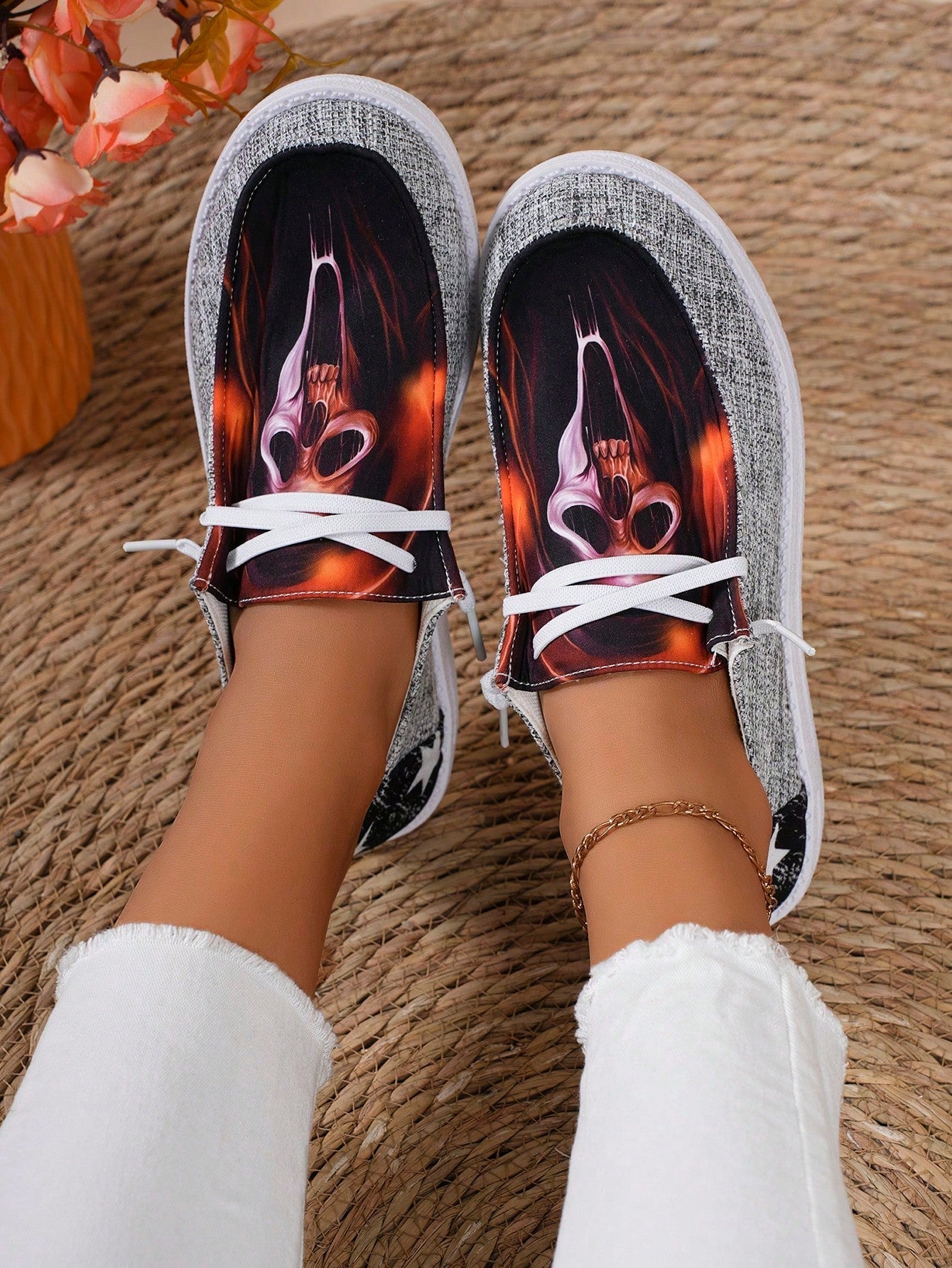 Stylishly Spooky: Women's Lightweight Halloween Skull Casual Sports Shoes