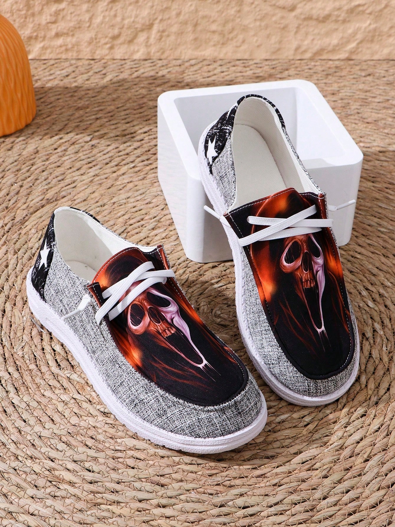 Stylishly Spooky: Women's Lightweight Halloween Skull Casual Sports Shoes