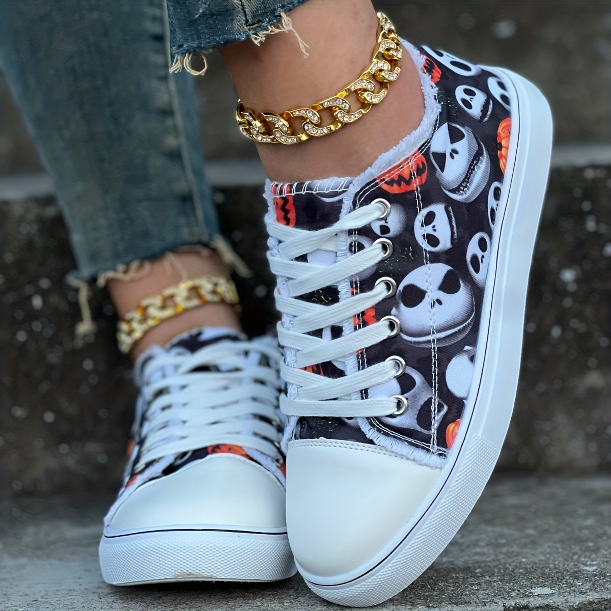 Womens Skull Pumpkin Pattern Canvas Shoes: Spooky and Stylish Halloween Footwear for Women