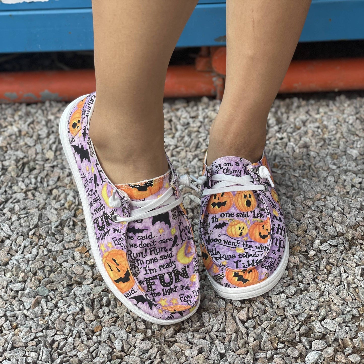 Halloween Pumpkin & Letter Pattern Women's Canvas Shoes - Lightweight, Comfortable, and Stylish Casual Travel Flats