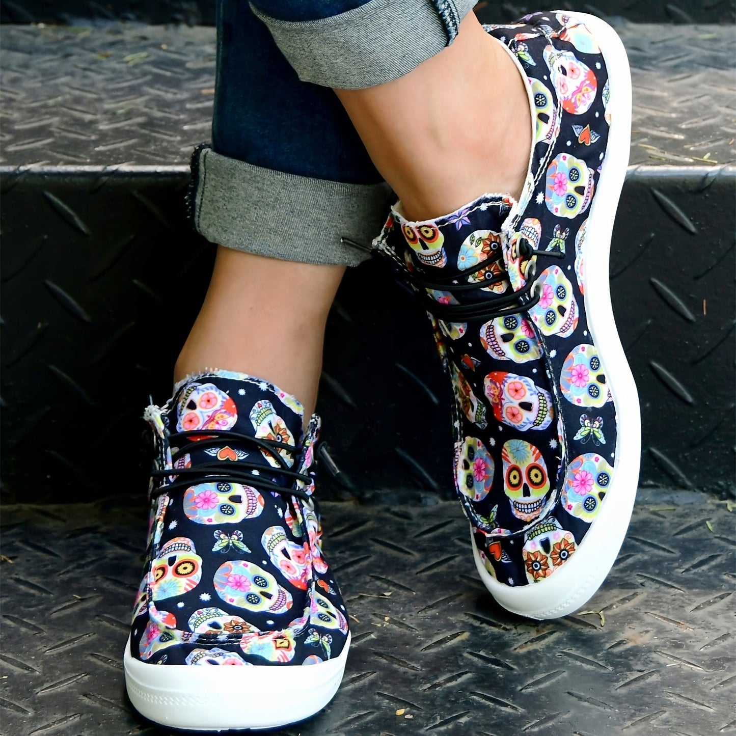 Stylish Halloween Colorful Skull Print Canvas Shoes - Comfortable Low Top Shoes