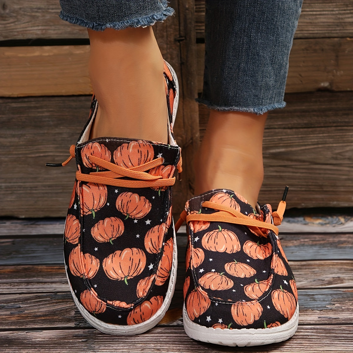 Halloween Pumpkin Pattern Women's Canvas Shoes - Casual Lace Up Low Top Flat Shoes for Comfortable Walking