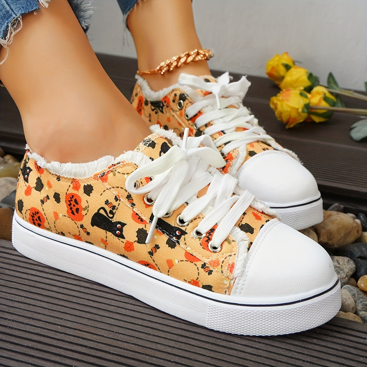 Women's Halloween Pumpkin & Black Cat Print Canvas Shoes, Casual Walking Trainers