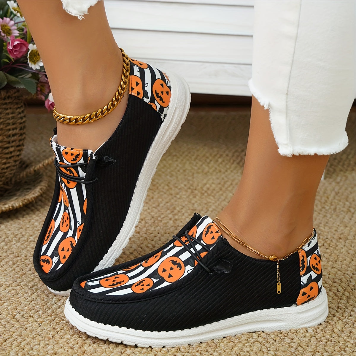 Stylish Women's Pumpkin Striped Print Canvas Shoes: Trendy and Lightweight Halloween Footwear