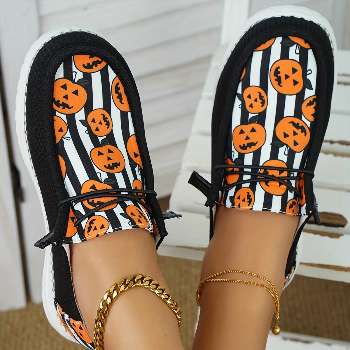 Stylish Women's Pumpkin Striped Print Canvas Shoes: Trendy and Lightweight Halloween Footwear