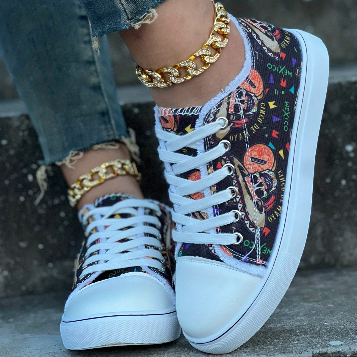 Wickedly Stylish: Women's Skull Print Canvas Shoes - Spook-tacular Casual Lace-up Outdoor Sneakers for Halloween Enthusiasts